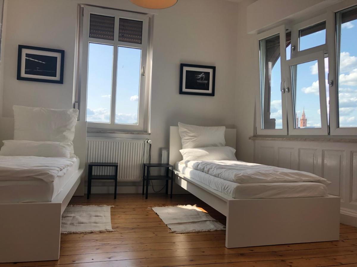 Luxe Apartment Am Rhein Worms Exteriör bild